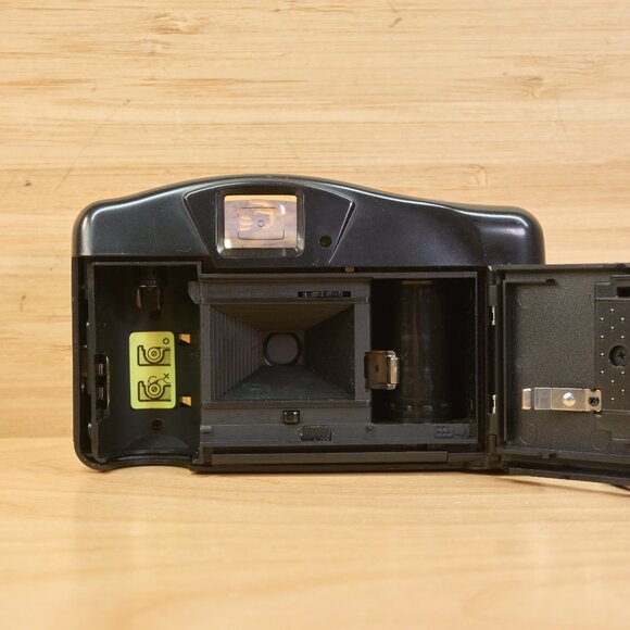 Pentax PC-55 / 35mm Film Point and Shoot Camera / Vintage Compact / Tested - Picture 7 of 7